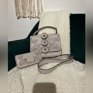 GUESS bag & wallet